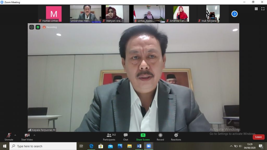 Perpustakaan Unhas Gelar Seminar Kompetensi Pustakawan Hadapi Normal Baru