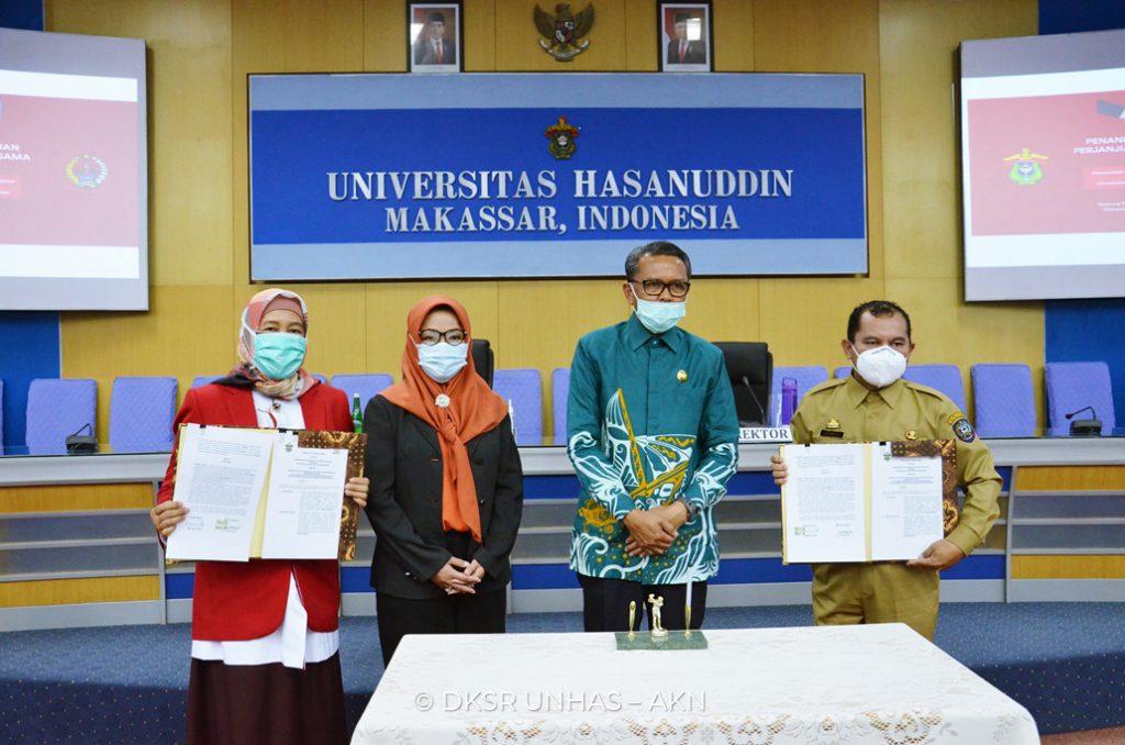 Unhas dan DPMPTSP Sulsel Tandatangani Kerja Sama Ijin Penelitian Online