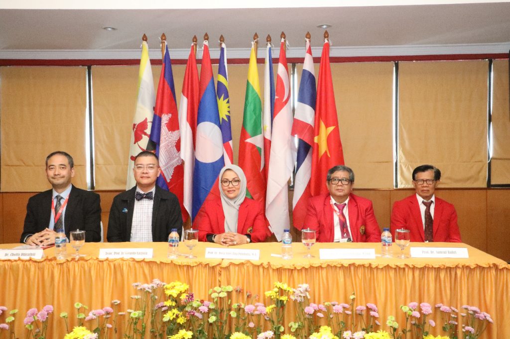 Site Visit AUN-QA Berakhir, Chief Assessor Puji Konsistensi Unhas