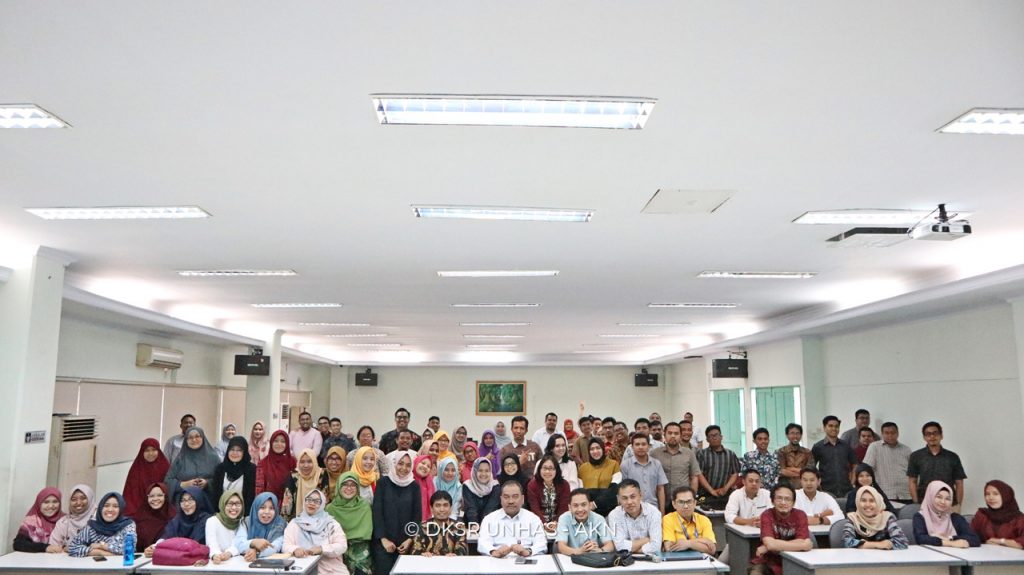 PMC Gelar Workshop Publikasi Internasional Bereputasi untuk Dosen Muda Unhas