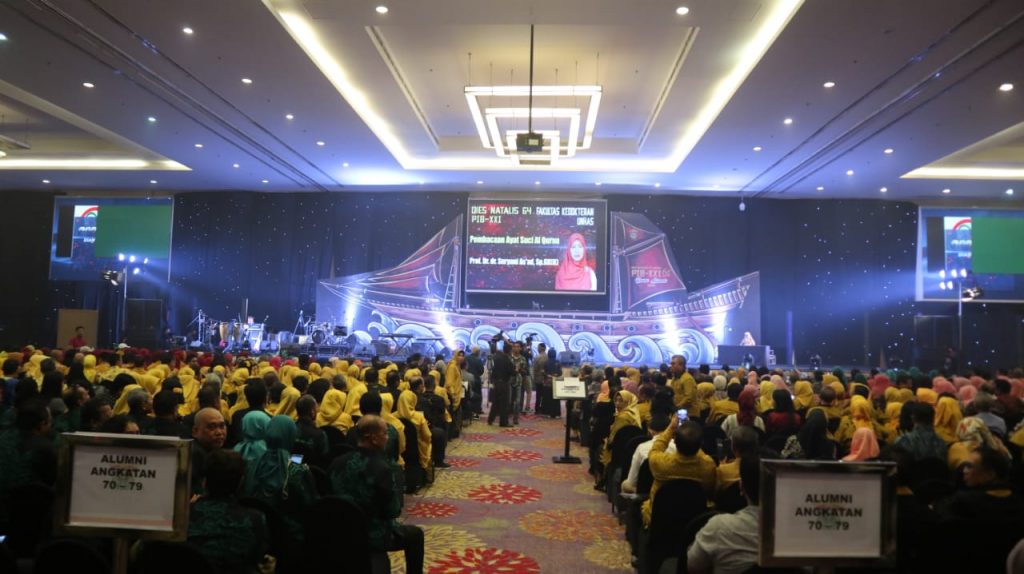 Fakultas Kedokteran Unhas Gelar Malam Ramah Tamah dan Temu Alumni