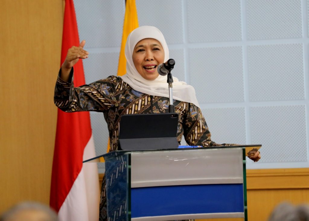 Gubernur Jawa Timur Berbagi Pengalaman Karir Kepemimpinan di Unhas