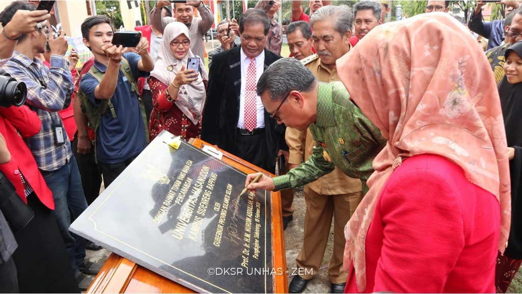 Gubernur Sulawesi Selatan Resmikan Sekolah Vokasi Unhas di Sidrap