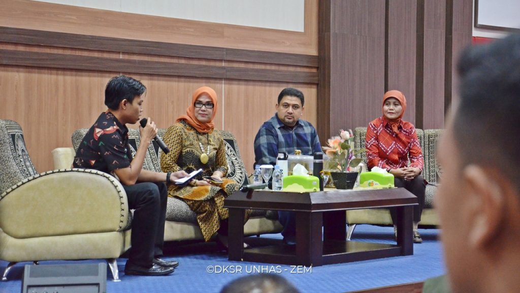 FH Unhas Hadirkan Alumni Dalam Dialog Publik tentang Good Governance