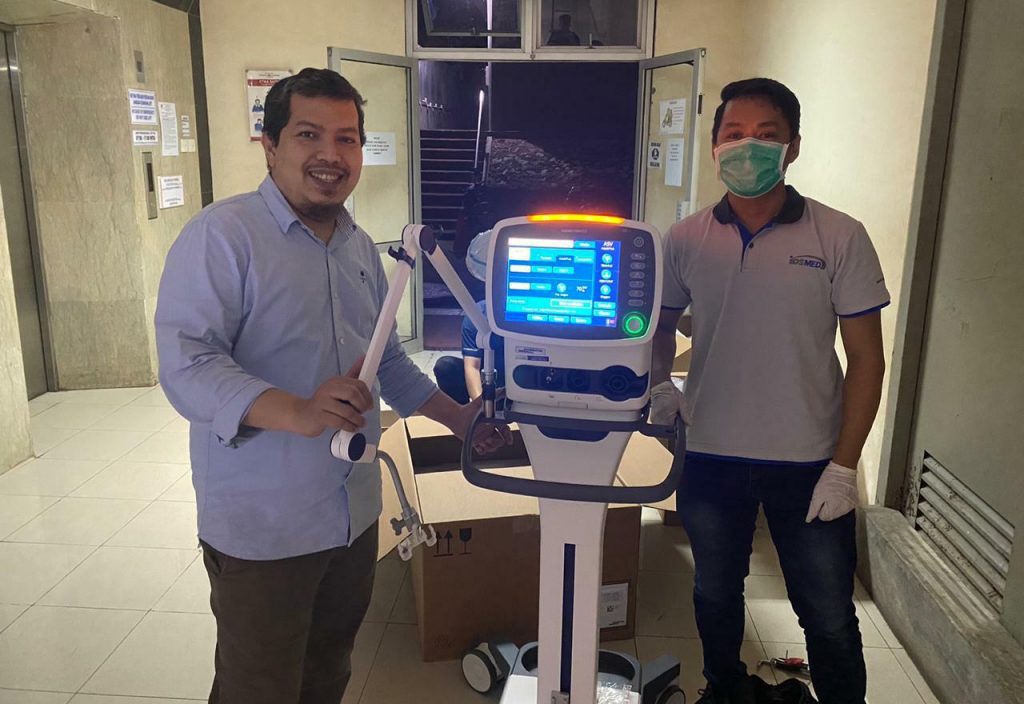 Unhas Beri Bantuan Ventilator Untuk Tangani Pasien Covid-19