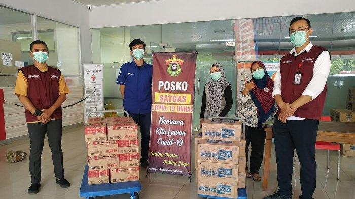 Otsuka Support Pocari Sweat dan Oronamin C Untuk Tenaga Medis RSPTN Unhas