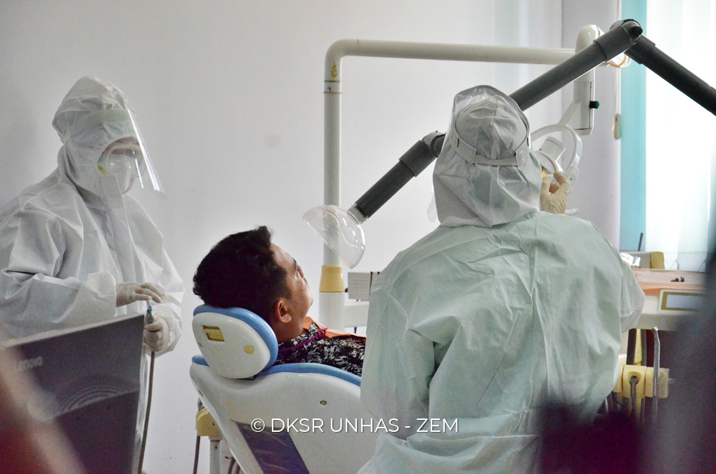 Rektor Unhas Perkenalkan E-Magic UH1 Kepada Tim Koordinasi Relawan Gugus Tugas Covid-19