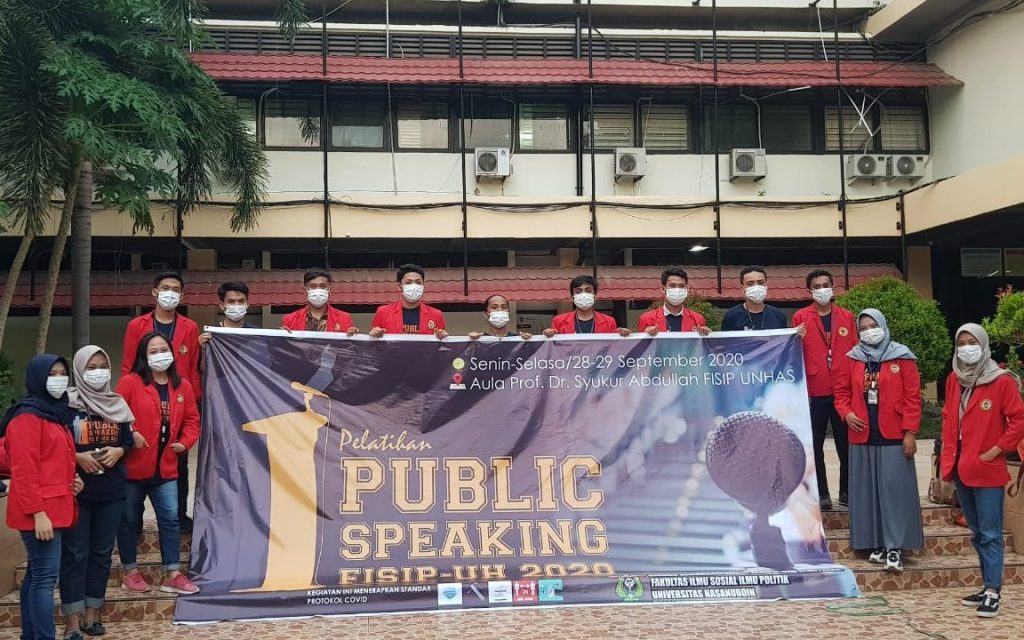 FISIP Unhas Gelar Pelatihan Publik Speaking untuk Fungsionaris Lembaga Kemahasiswaan