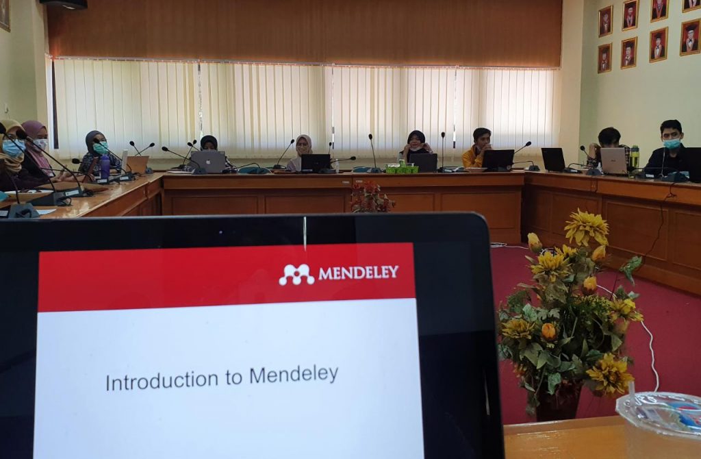 Dorong Publikasi Ilmiah, Departemen HI Unhas Gelar Pelatihan Mendeley