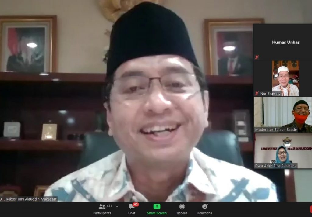 Rektor UIN Alauddin Bawakan Materi pada Gerakan Unhas Mengaji dan Shalat Berjamaah