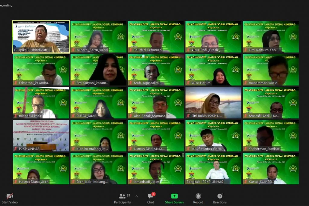 Diklat Fungsional Perencana Madya Kemenag RI di Unhas Resmi Berakhir