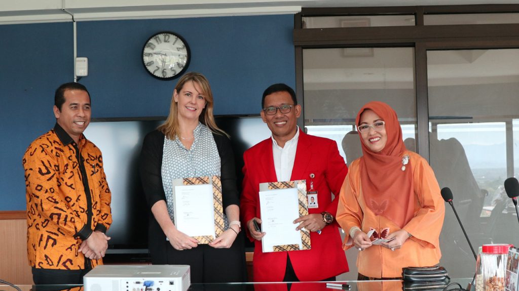 Bahas Kerja Sama RISE, Rektor Unhas Terima Delegasi Monash University   