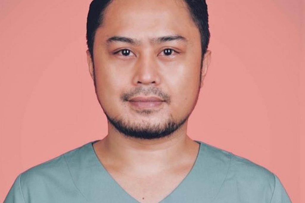 Residen Bedah Mulut FKG Unhas Raih Juara II Best Presentation INASUHA