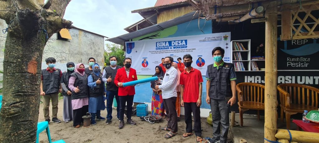 Fakultas Teknik Unhas Dampingi Pembuatan Alat Pengubah Sampah Jadi BBM Dalam Program Bina Desa