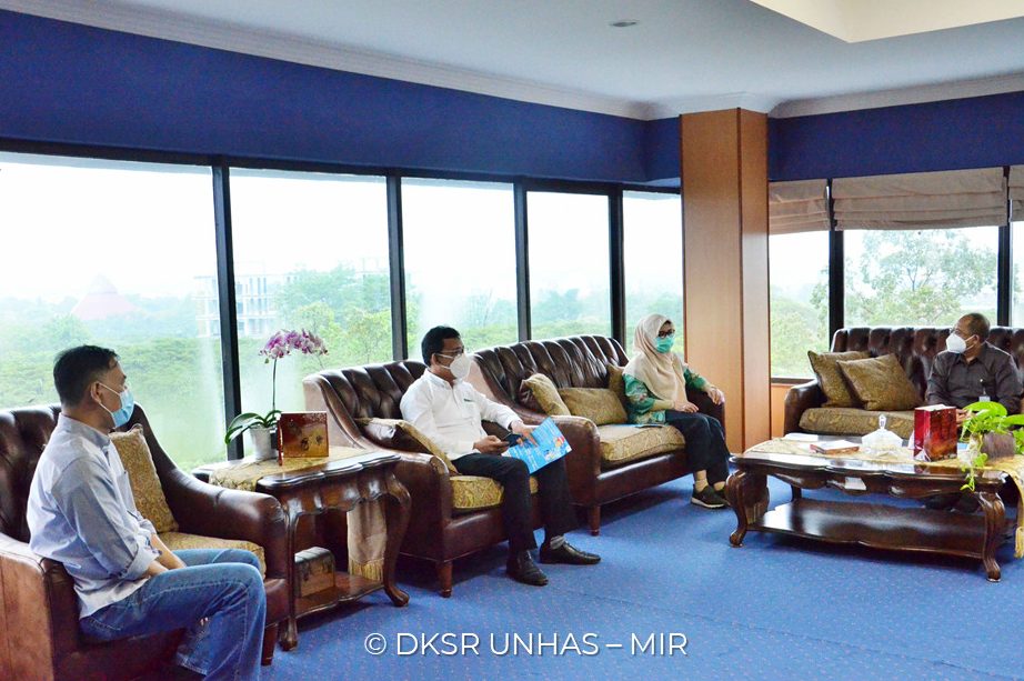 Unhas dan Kominfo Bahas Program Digital Talent Scholarship