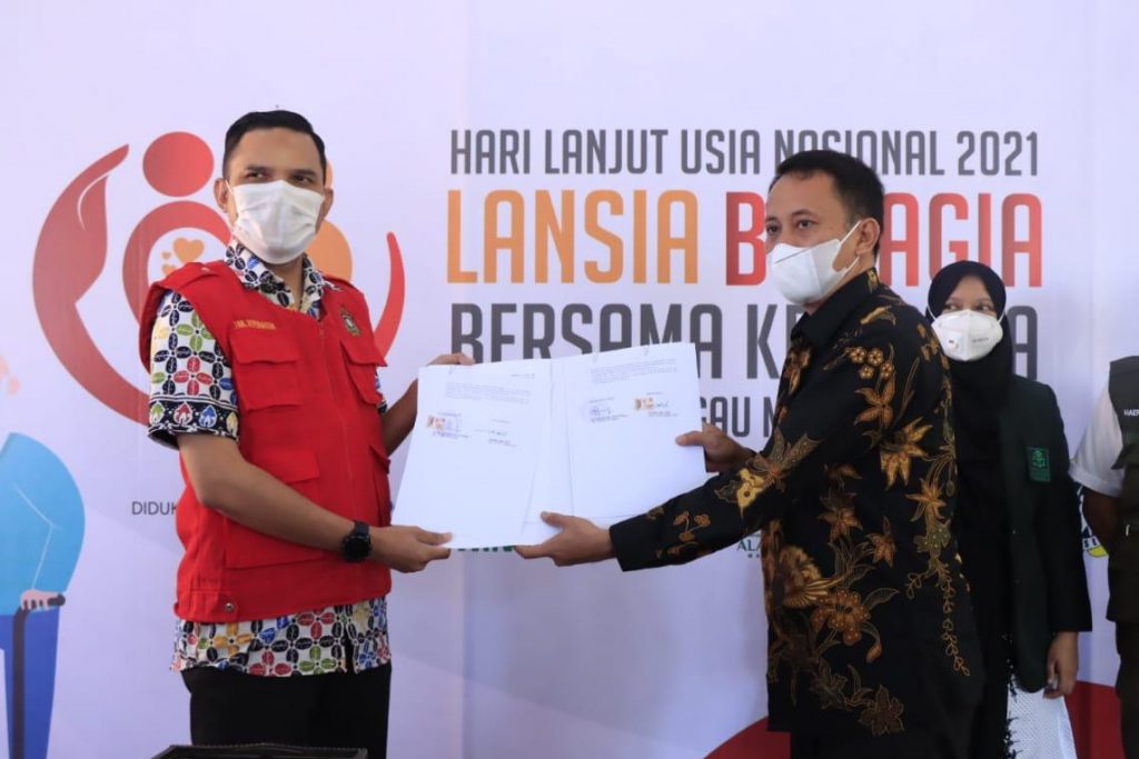 Fakultas Keperawatan Unhas Lakukan Pemeriksaan Kesehatan Lansia