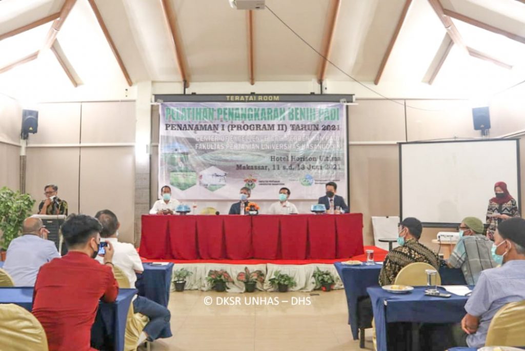 Fakultas Pertanian Unhas Gelar Pelatihan Penangkaran Benih Padi Tujuh Kabupaten