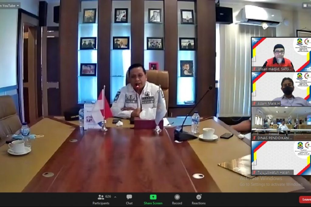 Unhas Lepas 800 Mahasiswa KKN Profesi Kesehatan Angkatan 60 Secara Virtual