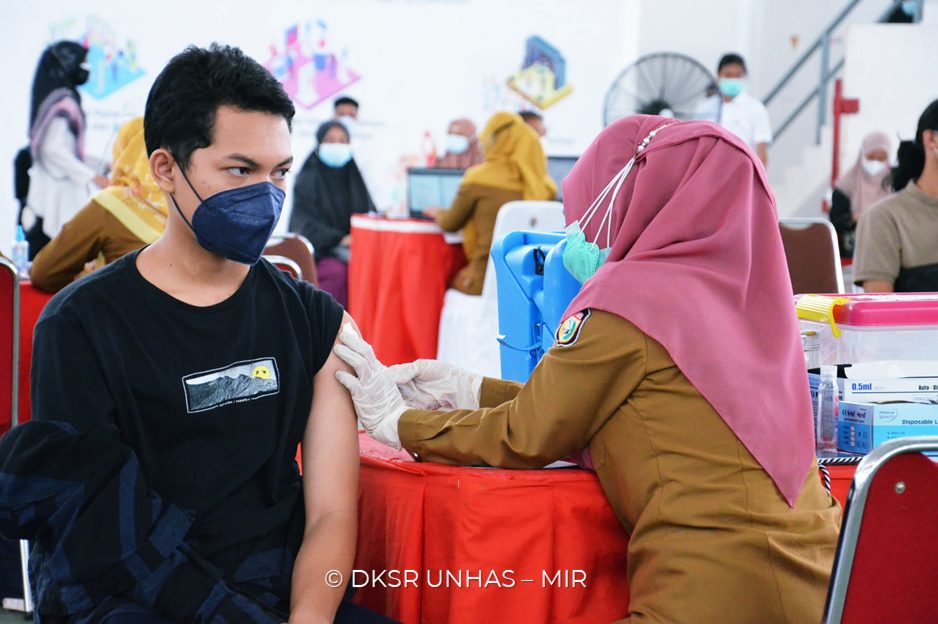 Layanan Vaksinasi Unhas Batch-3 Terbuka Bagi Mahasiswa, Alumni, dan Masyarakat Umum