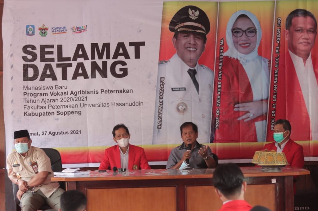 Bupati Soppeng Beri Kuliah Perdana Program Pendidikan Vokasi Unhas