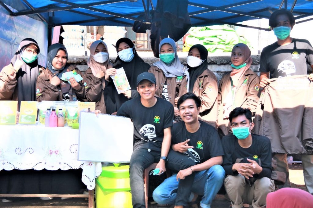 Mahasiswa Unhas Melakukan Pengabdian Masyarakat Jaga Eksistensi Dangke Khas Enrekang