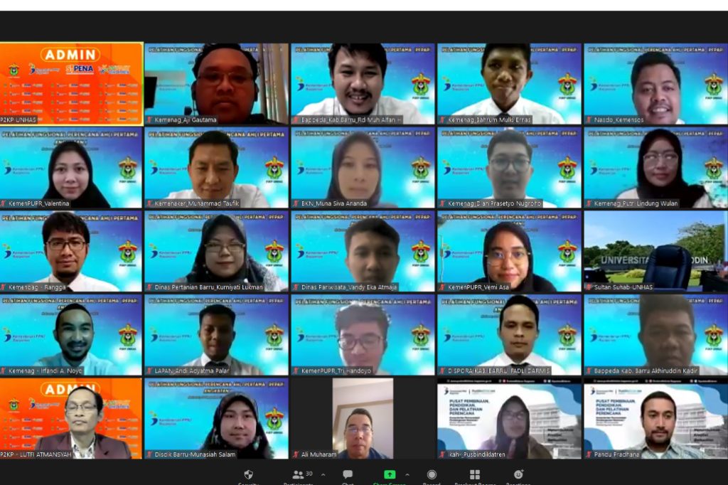 Penutupan Pelatihan Fungsional Perencana Ahli Pertama Angkatan I di Unhas