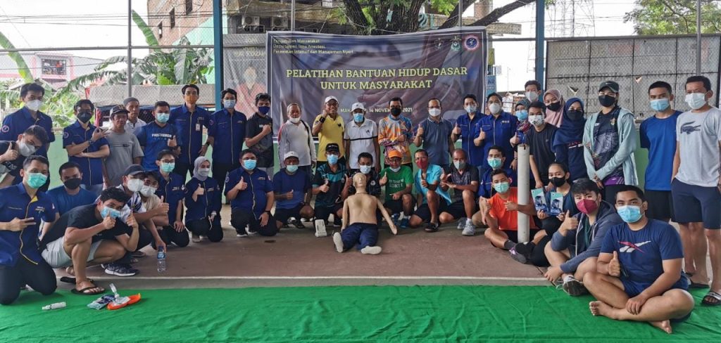 PELTI Unhas Gelar Pelatihan Bantuan Hidup Dasar untuk Antisipasi Kondisi Kegawatdaruratan