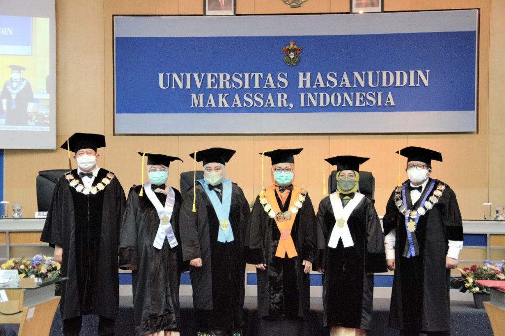 Pengukuhan Dua Guru Besar Bidang Ilmu Keperawatan Medikal Bedah dan Bidang Ilmu Linguistik