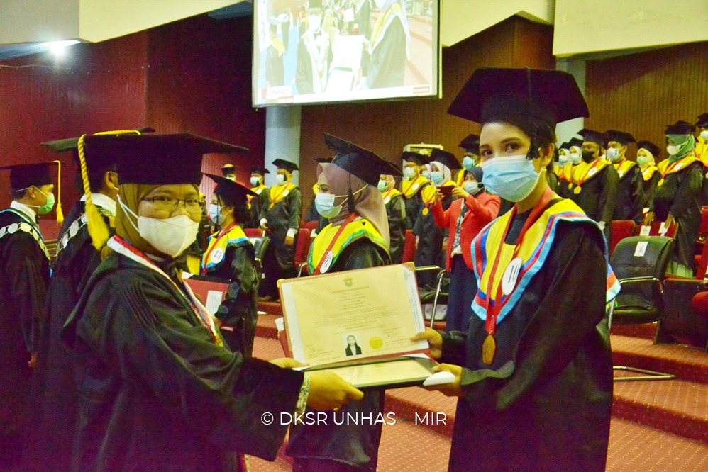 Lulusan Terbaik Unhas Wisuda Periode II Tahap 1 TA 2021/2022