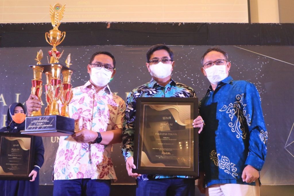 Fakultas Teknis Raih Peringkat Pertama pada Malam Anugerah Kemahasiswaan Unhas 2021