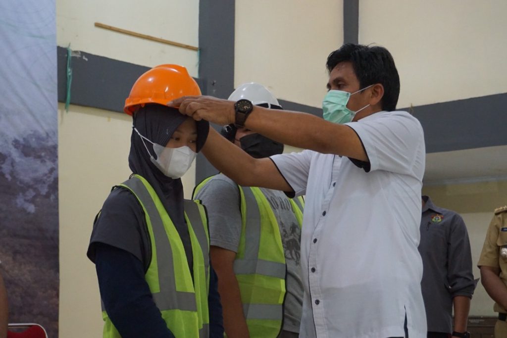 Pembukaan Praktek Kerja Lapang 1 FHut Unhas : Membangun Kemitraan Hutan Pendidikan