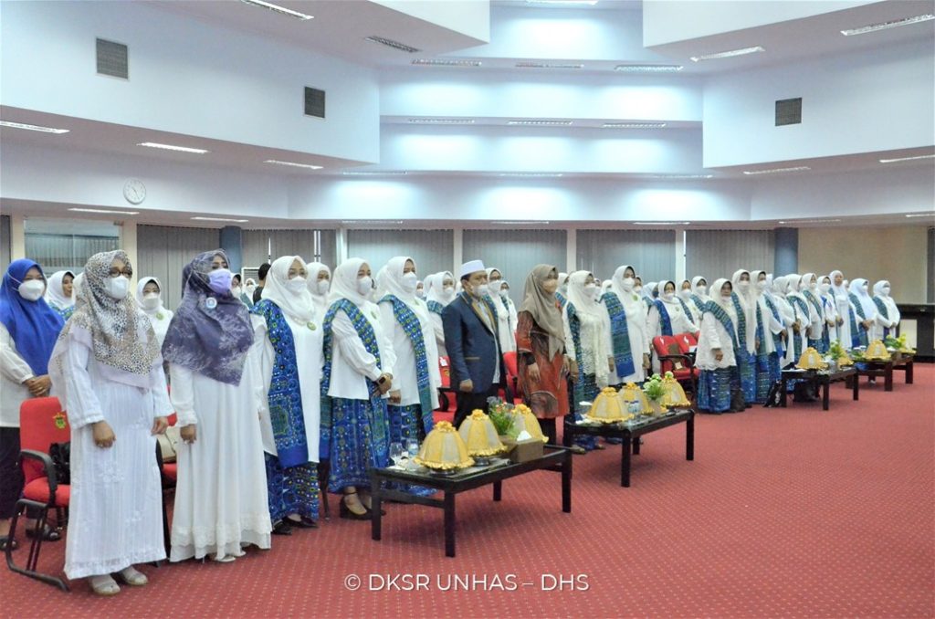 Prof. Dwia Hadiri Pelantikan Pengurus Badan Kontak Majelis Taklim Unit Unhas