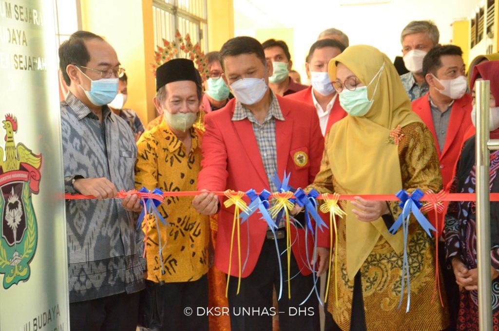 Rektor Unhas Resmikan Fasilitas Pembelajaran pada Fakultas Ilmu Budaya