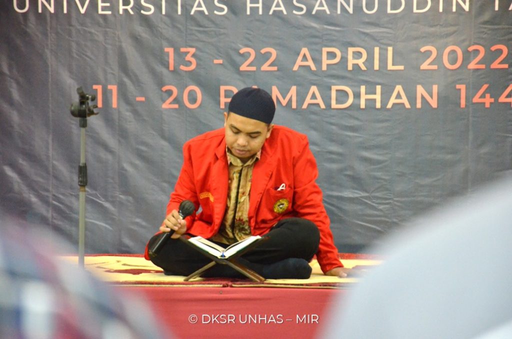 Penutupan MTQ Unhas, Pemenang Terima Tabungan Pendidikan dari BSI dan Gojek