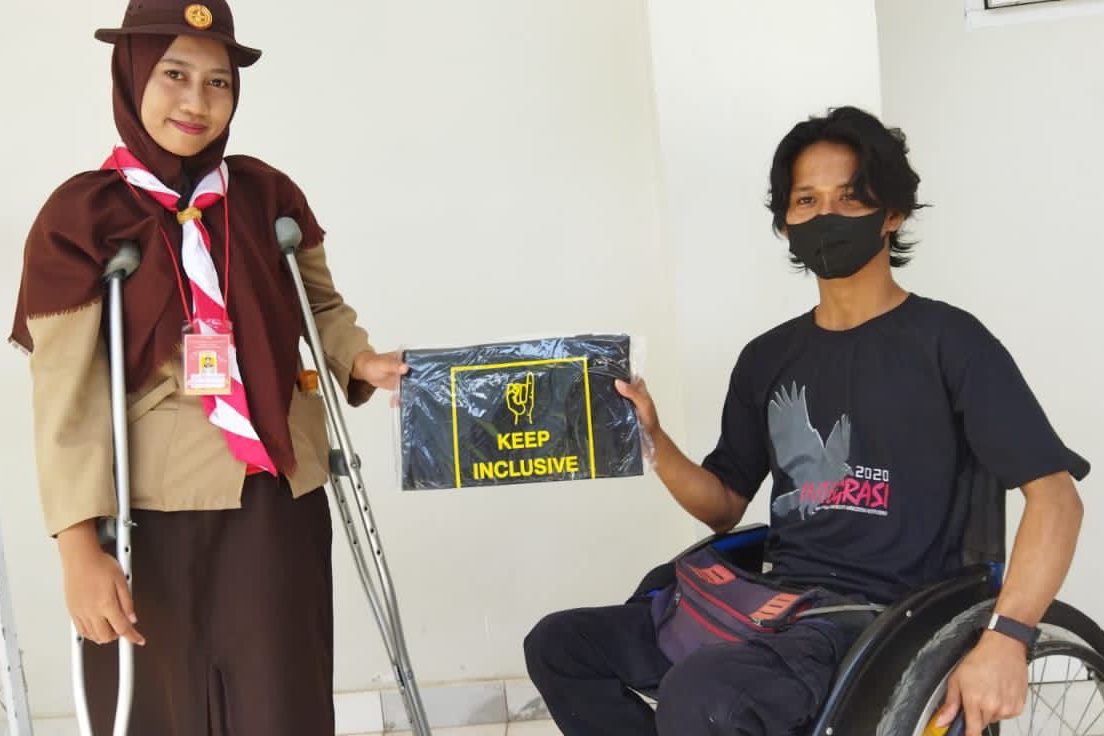 Tim Pengabdian Unhas Perkenalkan VR untuk Edukasi Kesehatan di Barru