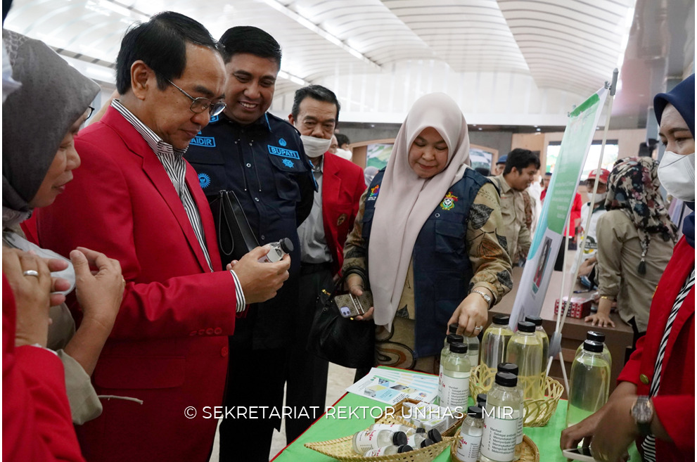 Unhas Selenggarakan Pengabdian Masyarakat di Kabupaten Maros