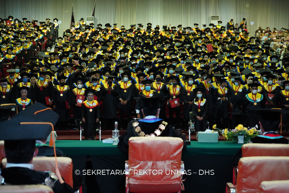 Wisuda Periode I Tahap II Tahun Akademik 2022/2023 Unhas Tambah 1.482 Alumni Baru