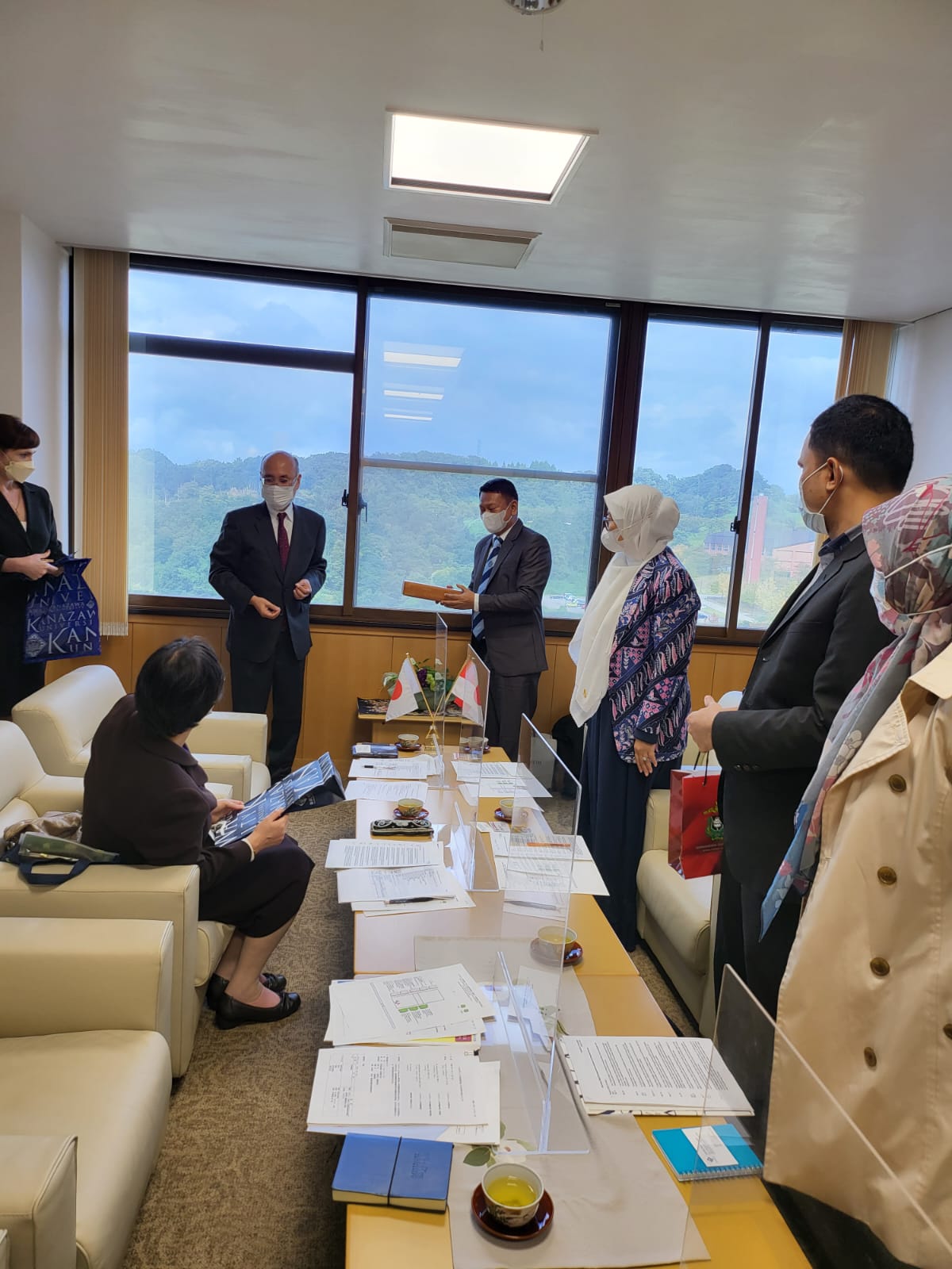 Hasanuddin University and Kanazawa University Japan Held a Meeting to Discuss the Extension and Expansion of Cooperation
