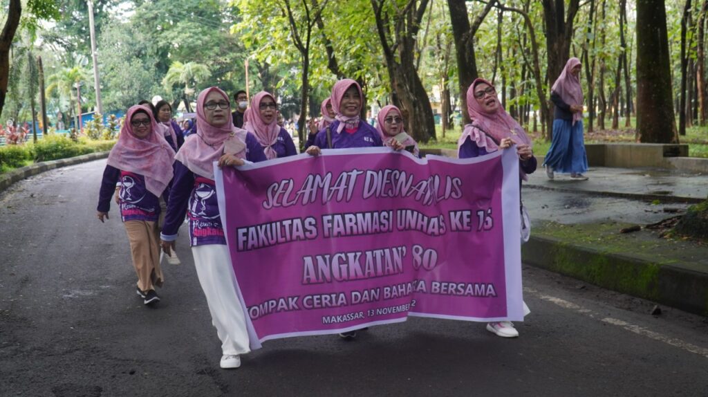 Dies Natalis Ke-15 Fakultas Farmasi Unhas Berlangsung Meriah, Dihadiri Gubernur Sulsel