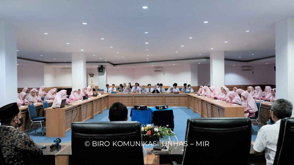 Unhas Terima Kunjungan Siswa- Siswi SPIDI Maros Berikan Pengenalan Dunia Kampus