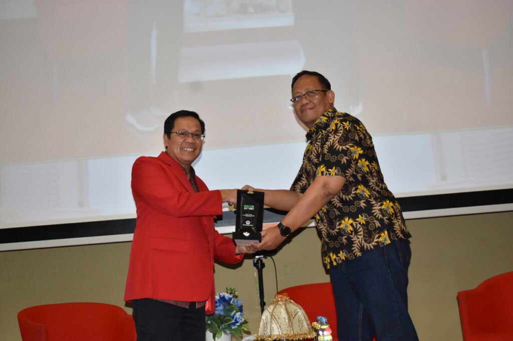 Unhas dan Kementerian ESDM Kerja Sama Selenggarakan Workshop Pengelolaan Sumber Daya Mineral Indonesia