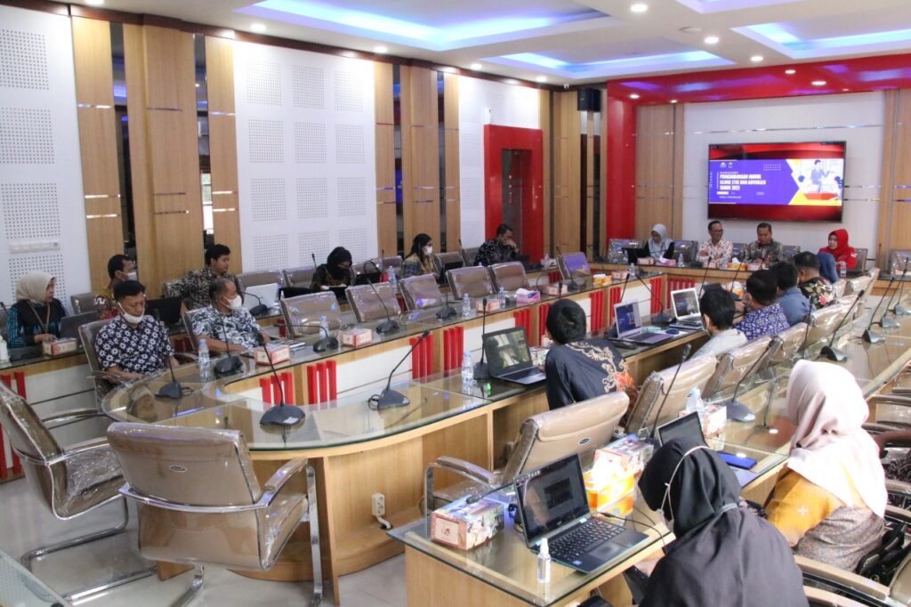 Fakultas Hukum Unhas Kerja Sama Komisi Yudisial Selenggarakan Workshop Klinik Etik dan Advokasi