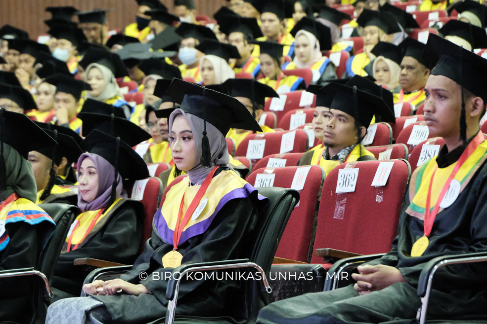 Penyelenggaraan Wisuda Desember