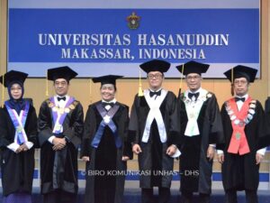 Unhas Kukuhkan Dua Guru Besar Bidang Ilmu Perancangan Arsitektur dan Bidang Manajemen Pemasaran