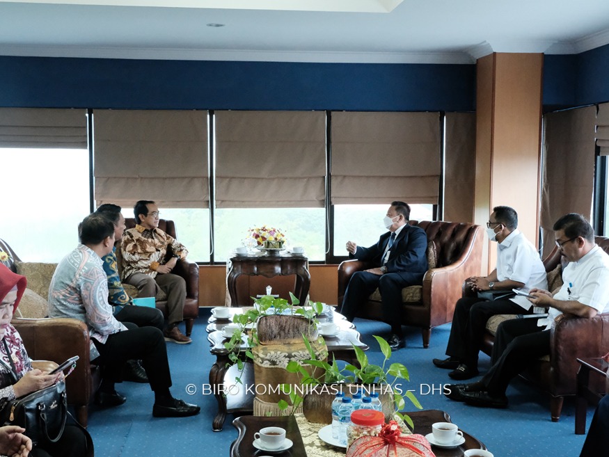 Unhas dan Dirjen Badan Peradilan Agama MA RI Sepakat Kerja Sama Bidang Pengembangan Tridarma
