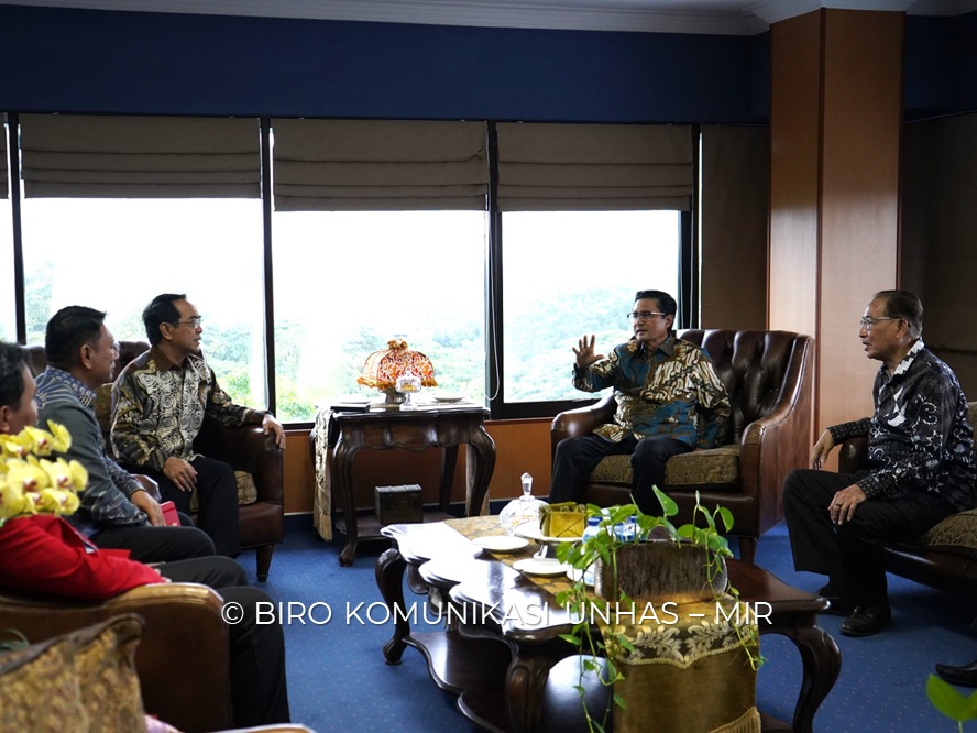 Rektor Unhas dan Wakil Ketua MPR RI Diskusi Percepatan Pembangunan IKN
