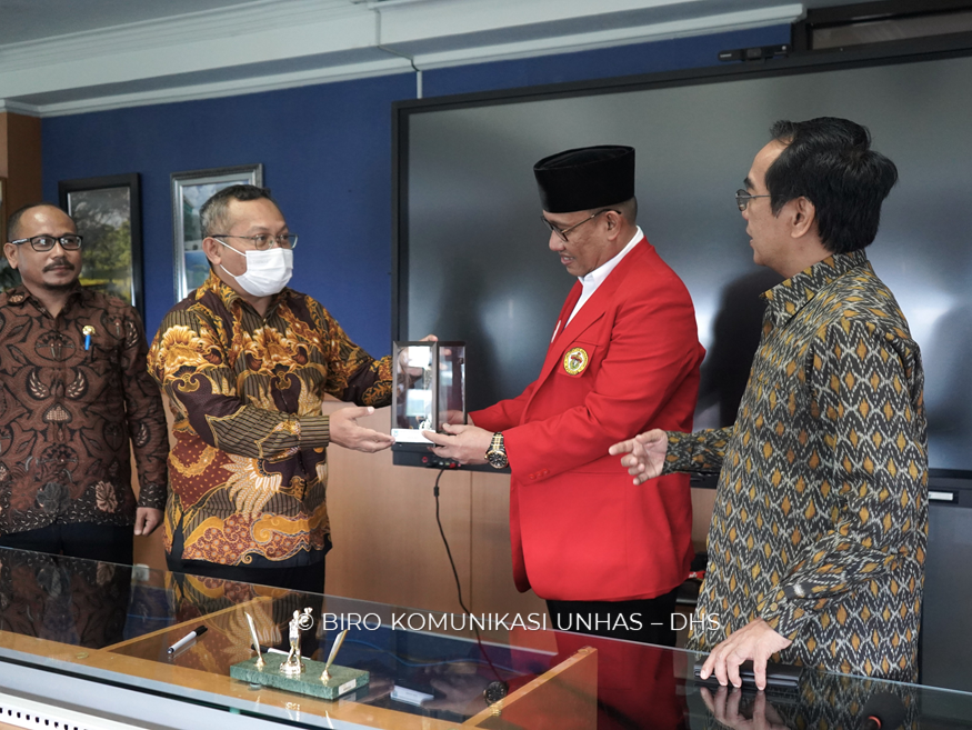 Unhas dan Kab. Banggai Kepulauan Sepakat Kerjasama Bidang Pengembangan Tridarma