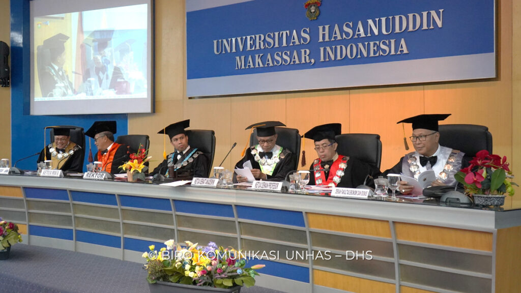 Hari ini, Unhas Kukuhkan Guru Besar Bidang Ilmu Manajemen dan Bidang Ilmu Kecerdasan Buatan