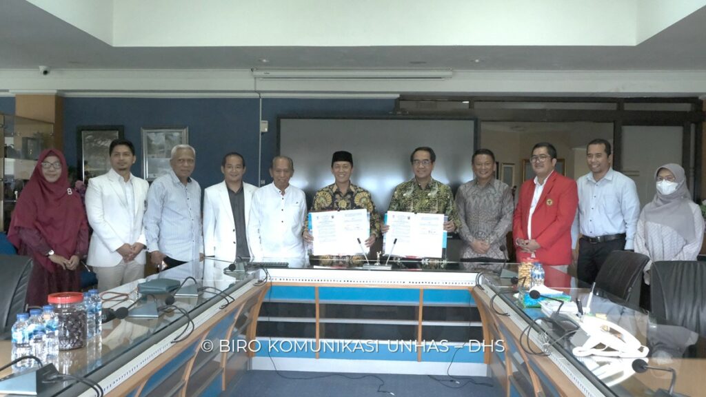 Rektor Unhas Tandantangan MoU Kerja Sama dengan Universitas Andi Djemma Palopo