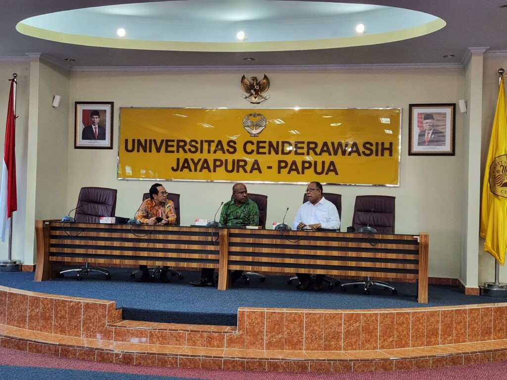 Rektor Unhas bersama Sivitas Akademika Uncen Dialog Tentang Pengelolaan Perguruan Tinggi